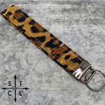Load image into Gallery viewer, Key Fob Leopard Print