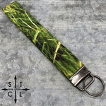 Load image into Gallery viewer, Key Fob Camouflage Grass
