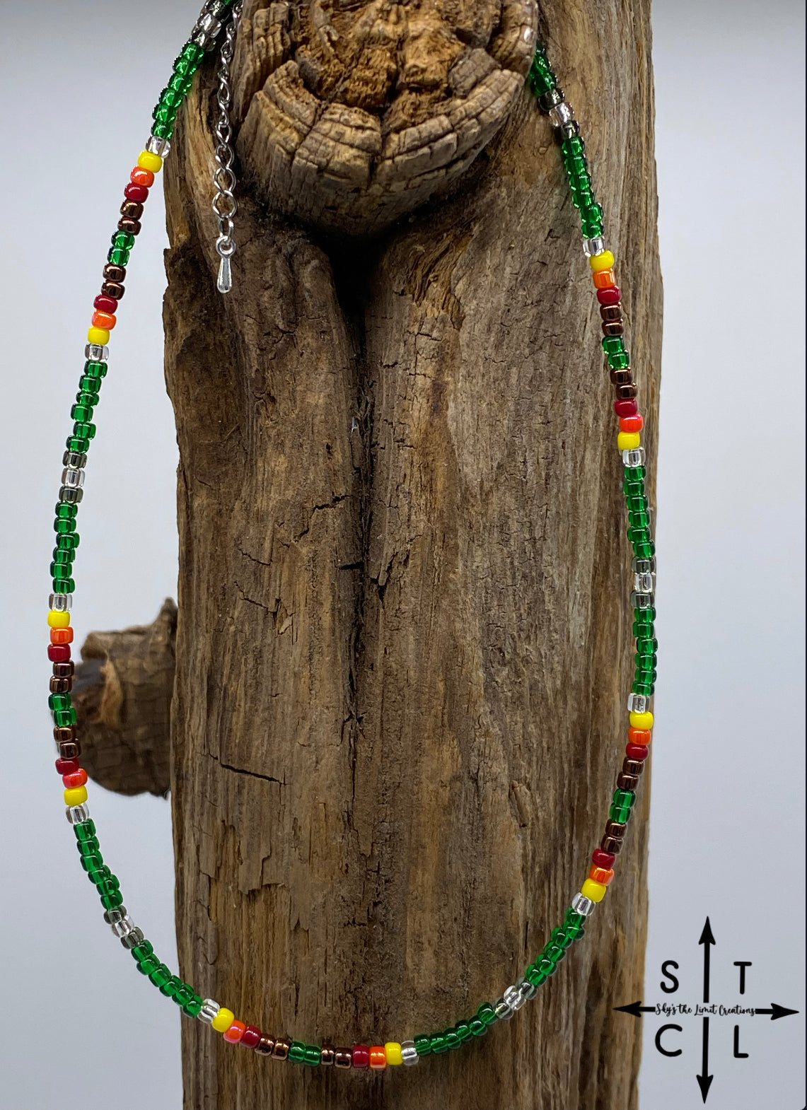 Dark Green Yellow Red Metallic Brown Choker