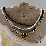 Load image into Gallery viewer, Tan Pearl White Black Gold Stretchy Anklet
