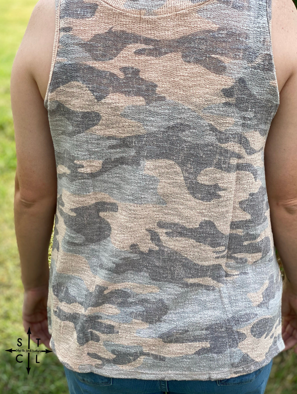 Camo Print V-Neck Split Hems Sleeveless Knit Top