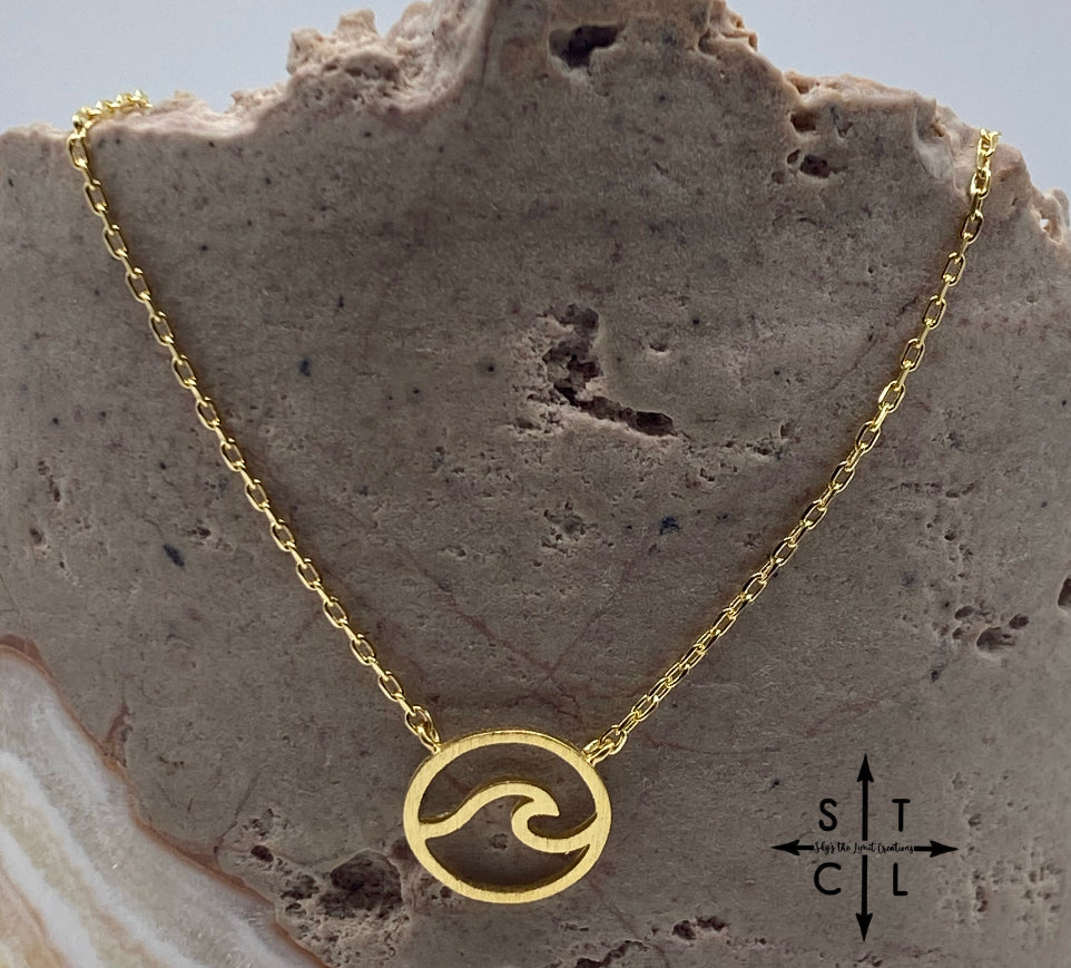 Wave Circle Necklace