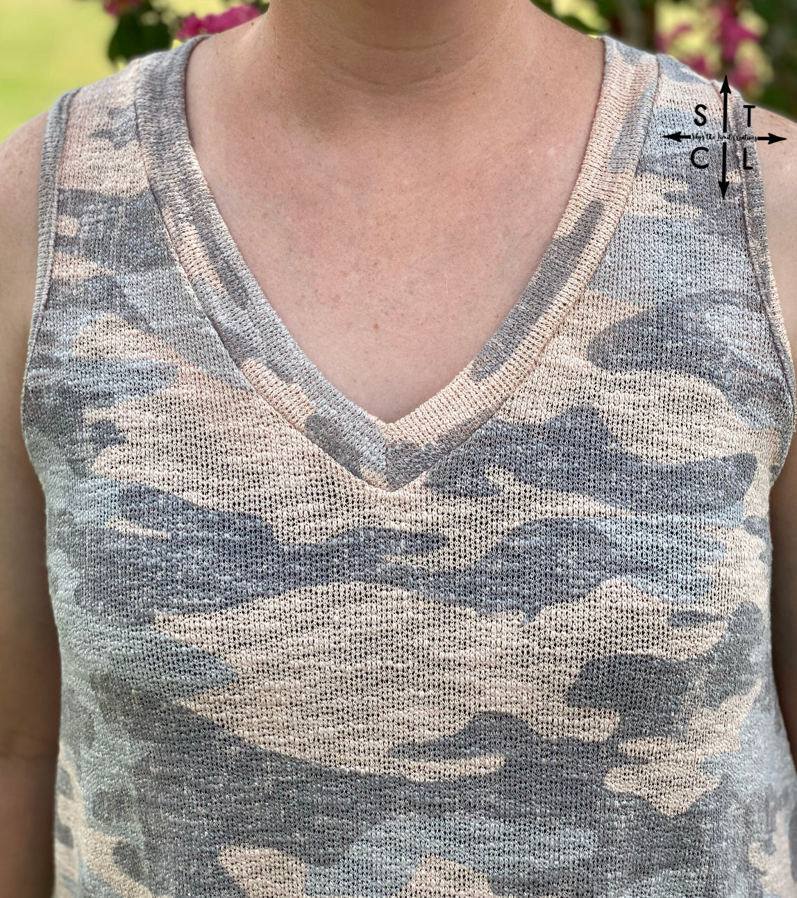 Camo Print V-Neck Split Hems Sleeveless Knit Top