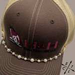 Load image into Gallery viewer, Pearl Gold Trucker Hat Chain
