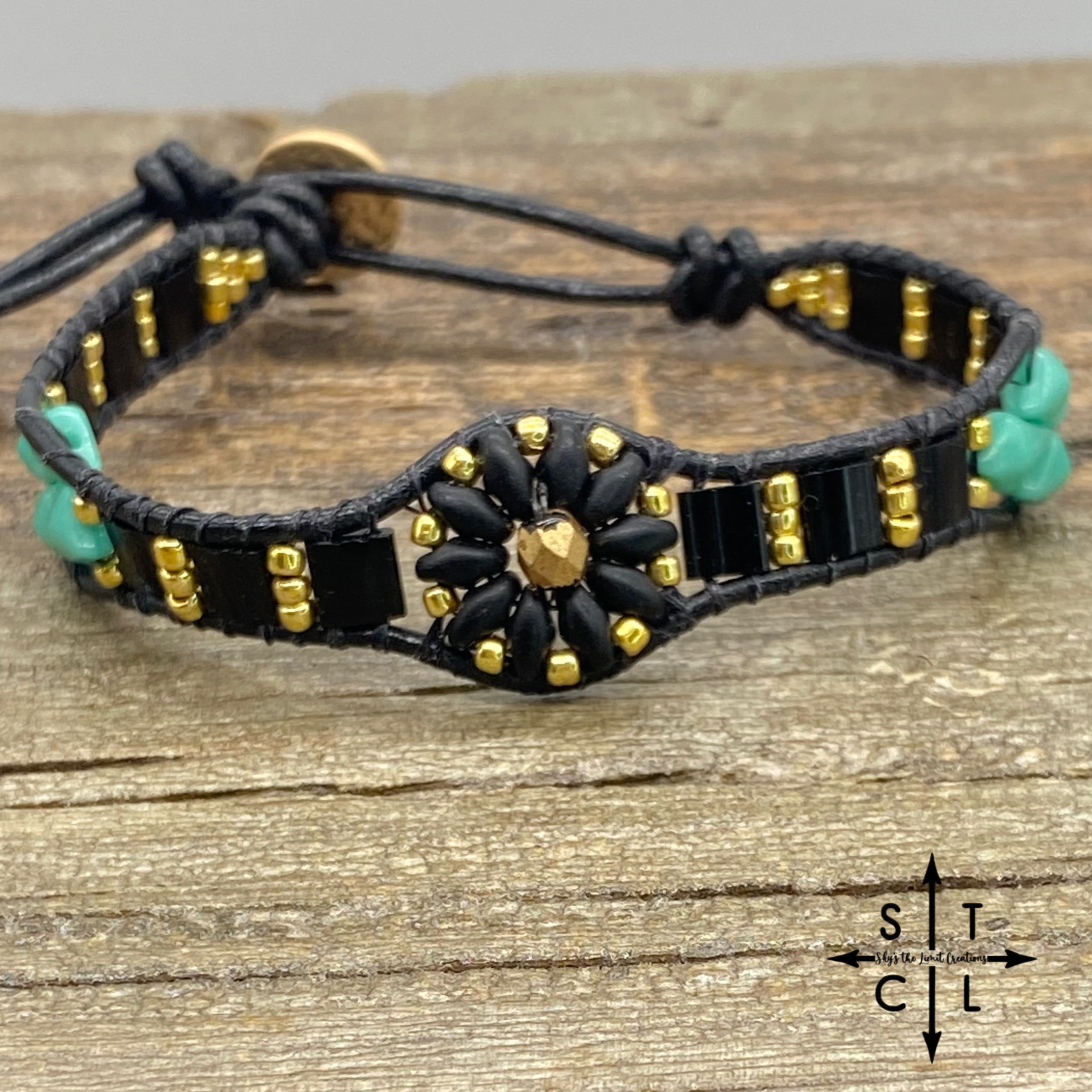 Black TurquoiseGold Daisy
