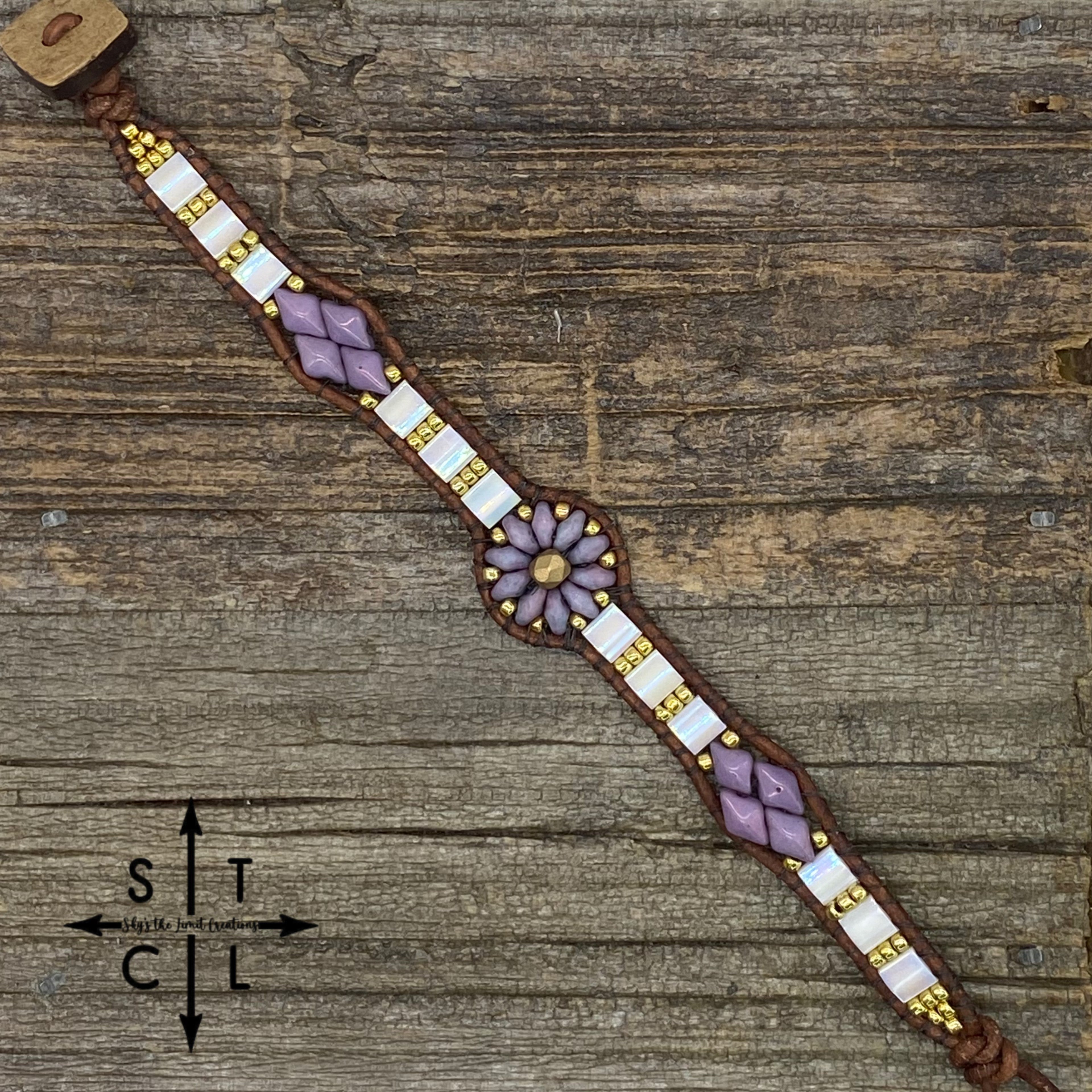 Purple White Gold Daisy