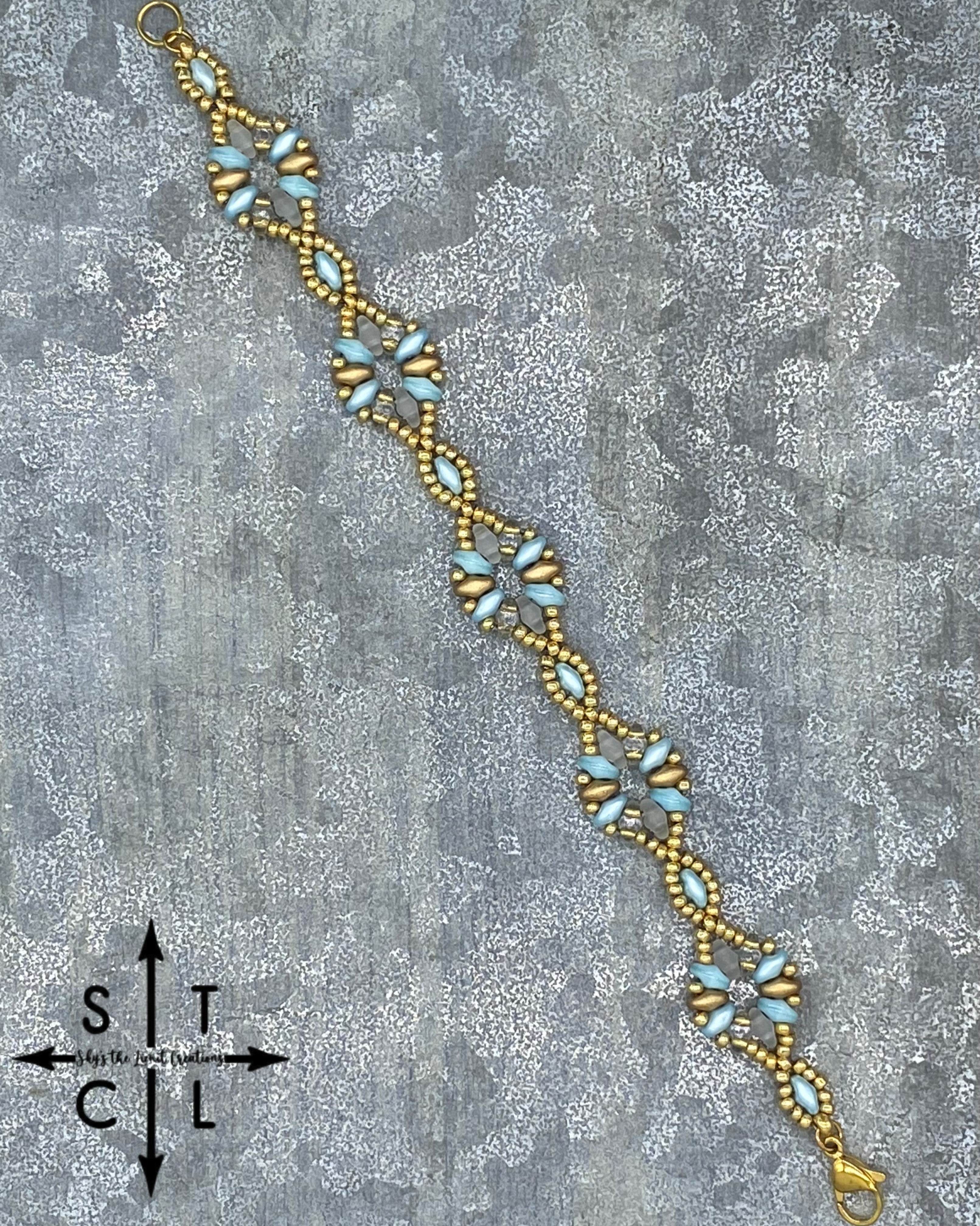 Light Pearl Blue Clear Gold Dallis Bracelet