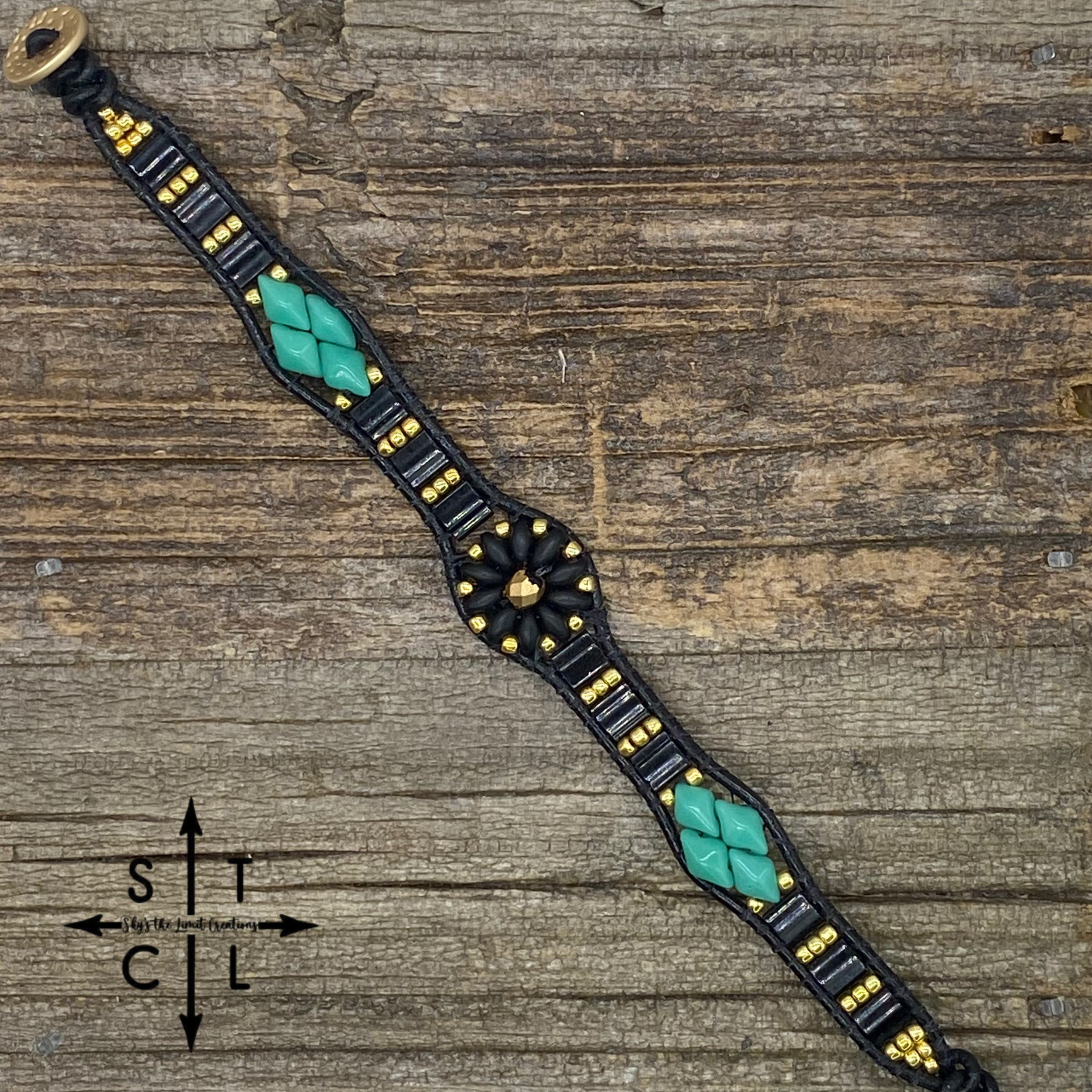 Black TurquoiseGold Daisy