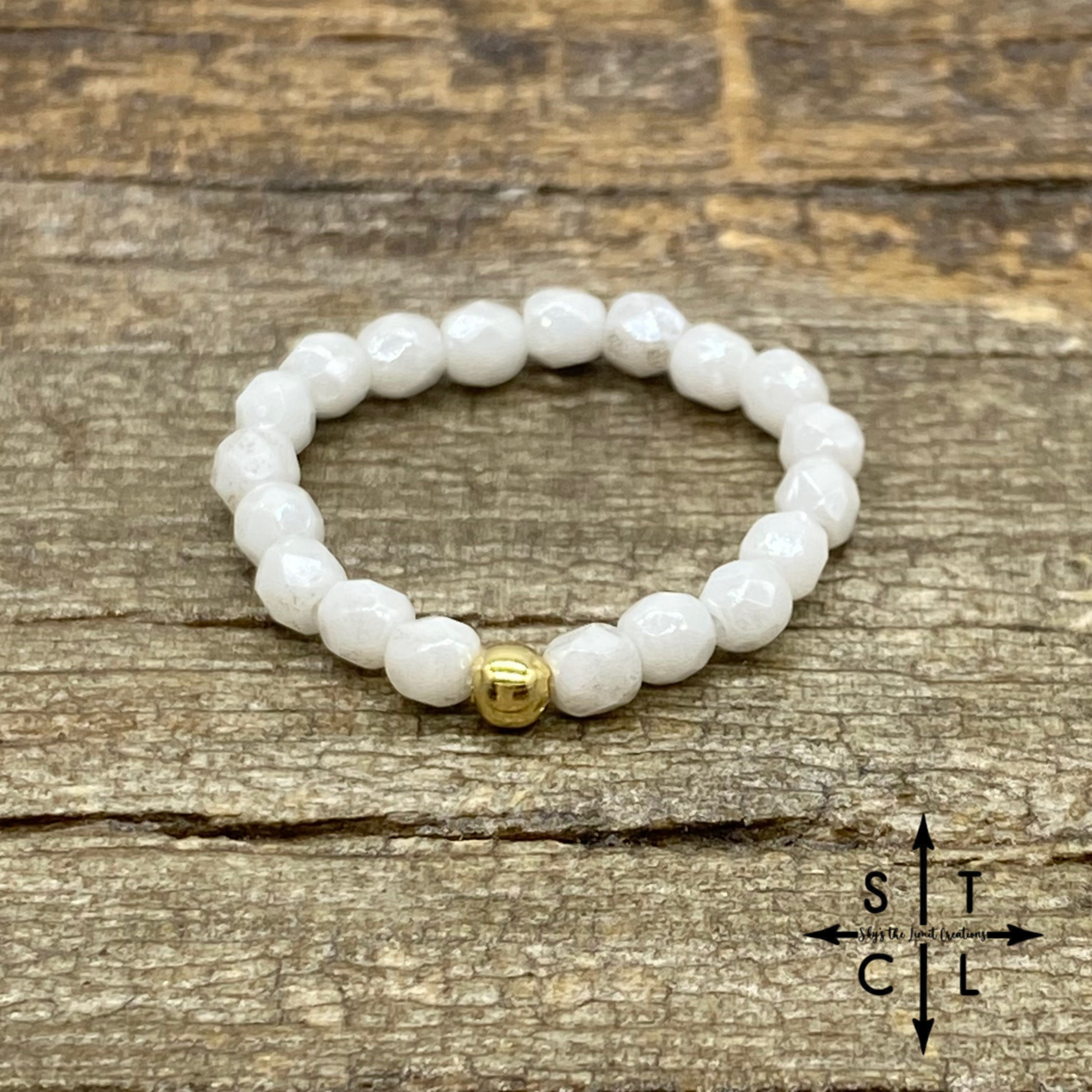 White With Gold or Silver Accent Bead Crystal Stretch Ring