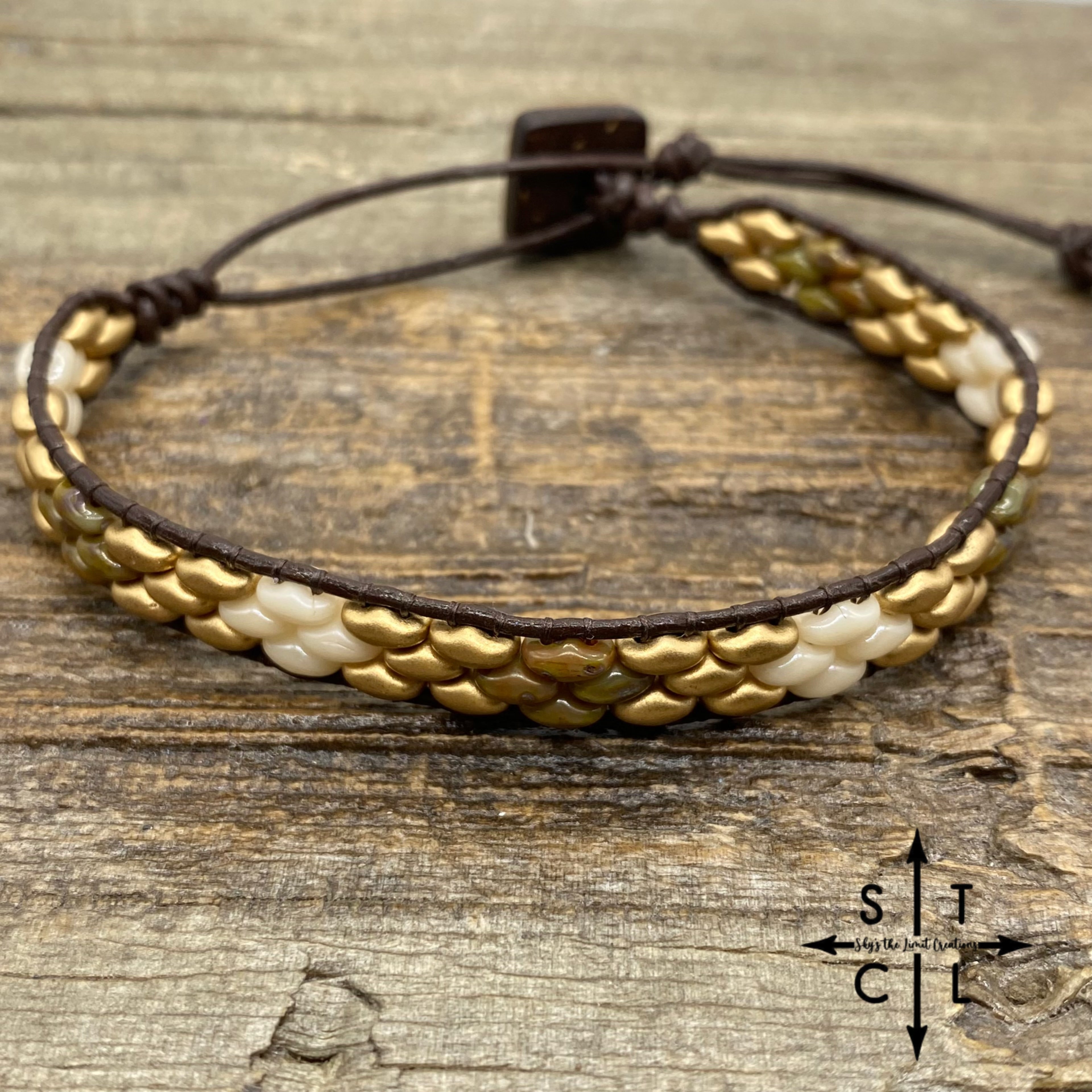 Christine Matte Gold Off White Light Brown Bracelet