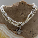 Load image into Gallery viewer, Pearl White Silver Stretchy Anklet
